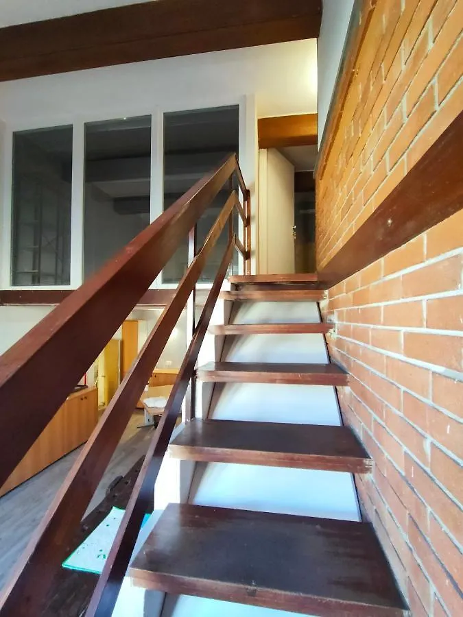Apartment Stazione Bérgamo 0*,  Italia